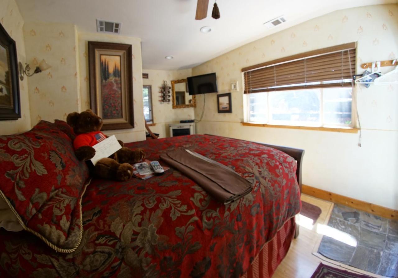 Fleur De Lac Europeran Inn Lake Arrowhead Exterior foto