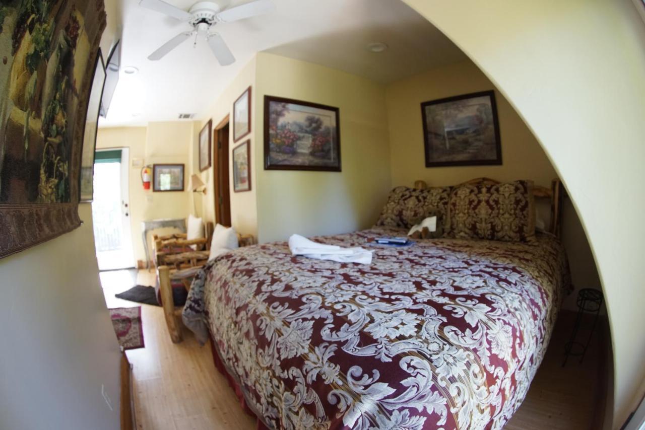 Fleur De Lac Europeran Inn Lake Arrowhead Exterior foto