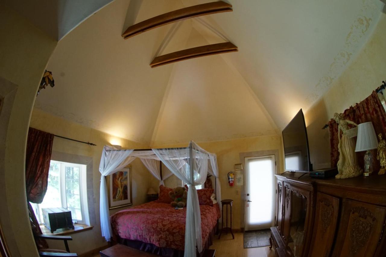 Fleur De Lac Europeran Inn Lake Arrowhead Exterior foto